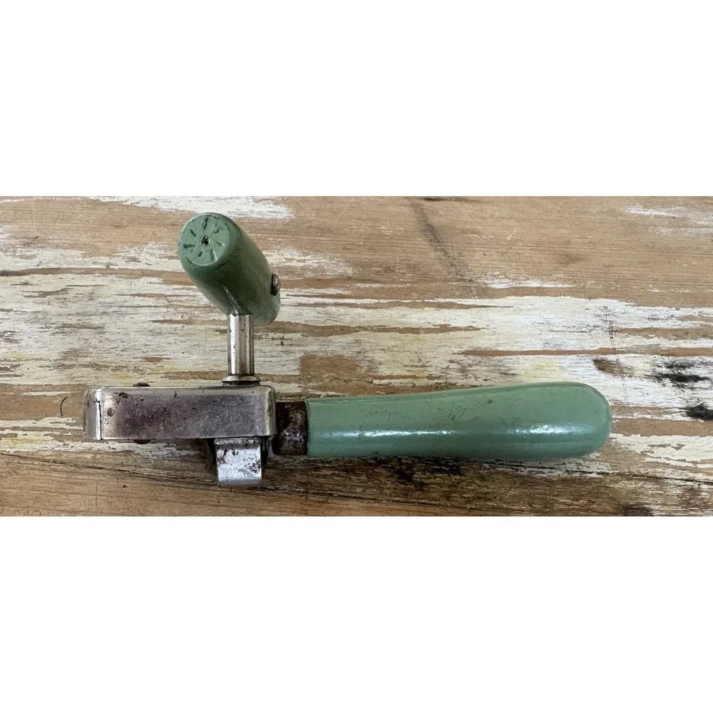 Vintage advertising Golden Dawn manual can opener green paint Edlund Junior 1950